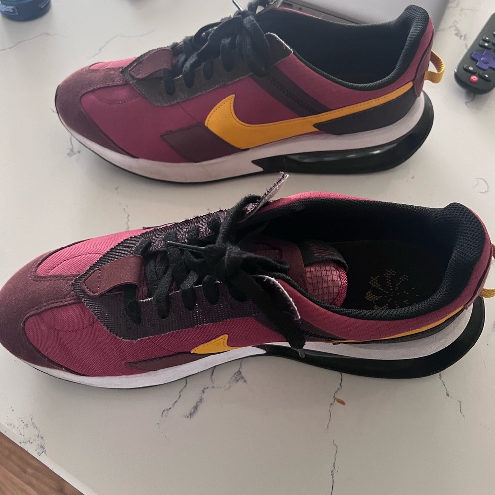 AIR MAX
